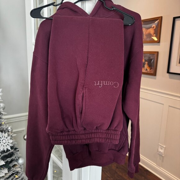 Comfrt Sweat Set Minimalist Bundle XS Hoodie & S Sweatpants (2pc) Maroon - Picture 4 of 5